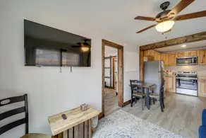 Hilltop Hideaway w/ Scenic Views & Hot Tub! - Image 5