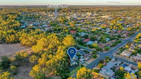 The Gums - Echuca Holiday Homes - Image 5