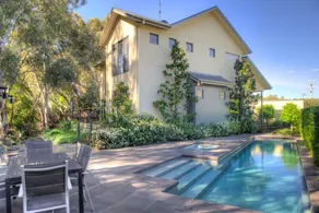 The Gums - Echuca Holiday Homes - Image 3