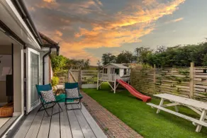 Pretty Coastal Annexe Close to Village and Quay - Image 5