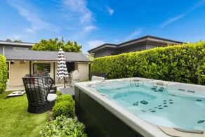Casa Lenta · Ultra Luxe Beach House steps from the Sand! - Image 2