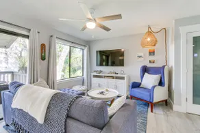 Walk to Coligny Beach: Tropical Hilton Head Condo - Image 4