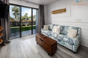 High-End Luxury Poolside Studio at Great Rates! - Image 2