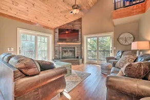 Riverfront Tallulah Falls Cabin w/ Hot Tub! - Image 4