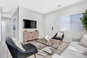 Family 3BR · Bunk Room · 5 Miles to Disney - Image 5