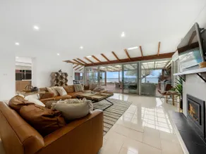 Lakehouse 61 - Image 4