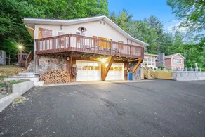 South Shore Lake House Hideaway - Image 2