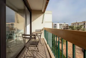 Ombeline – Apartment near sea with balcony - Image 5