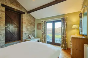 Host & Stay - Tregaer Mill Barn - Image 4