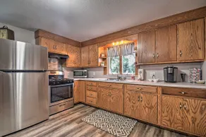 Cozy Goshen Farmhouse ~ 9 Mi to Amish Acres - Image 3
