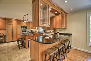 Easy Hiking & Sightseeing! Kingsport Home w/ Deck - Image 4