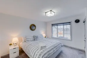 Graydon - Bright, Modern Home w/ King Sized Bed - Image 5