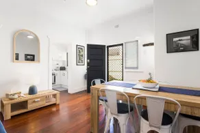 Seaview No 6 Henley Beach Wifi - Image 3