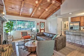 Modern & Unique Cabin with Deck by Lake Gregory! - Image 4