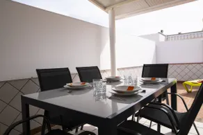 G G Spacious Bungalow in Maspalomas - Image 3