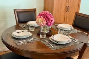 Renovated Mountain Retreat, Full Kitchen, AC, Spa - Image 5