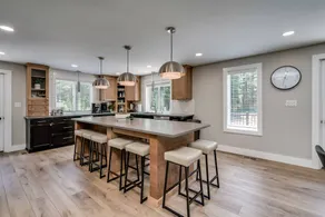 Luxurious Adirondack lodge with sauna and hot tub - Image 3
