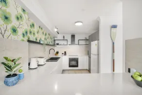 Canberra Heights Unit 2 35 Canberra Tce Kings Beach - Image 5