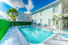 PRAIA 1BR Apartment. Pool & Parking FREE - Image 3