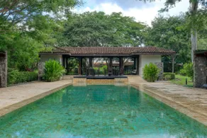 Pinilla, Quiet & Spacious 3BR home, shared zero edge lap pool - Image 5