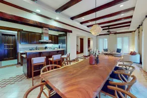 Pinilla, Quiet & Spacious 3BR home, shared zero edge lap pool - Image 4