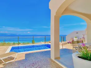 Villa adaptée aux familles avec piscine privée, barbecue et terrasse | Proche de la plage - Image 4