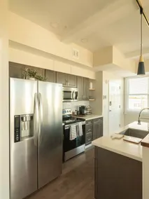 Upscale 2BR/2BATH/Stunning Rooftop lounge! APT 3B - Image 4