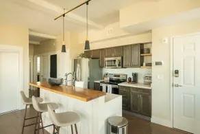Upscale 2BR/2BATH/Stunning Rooftop lounge! APT 3B - Image 3