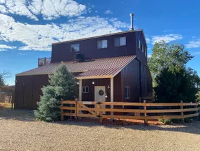 Rustic Barn Loft | Kanab Red Cliffs | Pet Friendly - Image 2