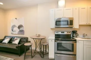 Newly Designed Loft - Fast Wifi - Pet Friendly - Image 3