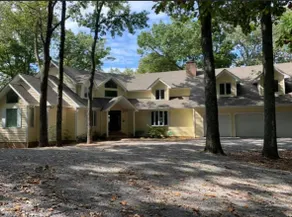 Incredible Views! 7 Beds/ 7 Baths, Lakefront - Image 2