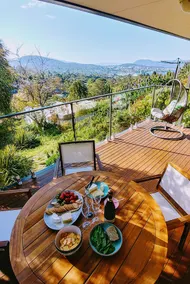 The View 2 bed unit with stunning Hobart outlook - Image 3