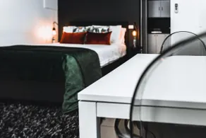 C - The Trentham - Studio Spa Apartment - Image 4