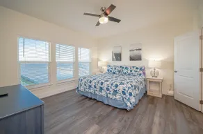 3BR Bayfront Home | Private Lighted Fishing Pier - Image 3