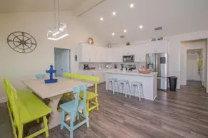 3BR Bayfront Home | Private Lighted Fishing Pier - Image 5