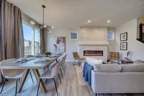 Luxurious Home; 6 Bdrm 3 Living Spaces & AC - Image 3