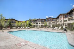 Hot Spring & Holistic Body Services Villa 2079 - Image 5