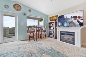 1333 - A Pleasant Surprise with a peak-a-boo view! - Image 4