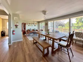 Pet-Friendly Lake Washington Views | Lake Forest - Image 2