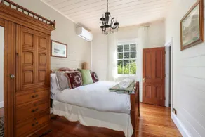The Coach House - Image 4