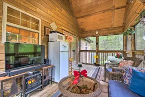 Resort Perks! Woodsy Family Retreat Near SDC - Image 3