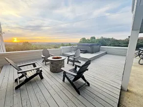 Best view in Fayetteville - Hot tub (Sleeps 4) - Image 2