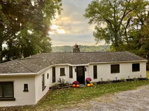 Amazing Sunsets!  Great Yard, Parking & 1st Fl Bdrm - Image 4