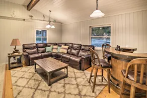 Private Dock & Lake Access: Benton Family Home - Image 2