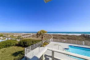 Oceanfront 4BR | Pool • WiFi • Balcony - Image 5