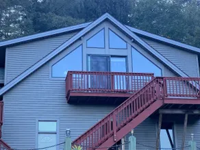 Two Bedroom Chalet w Lake George Views and Access - Image 5