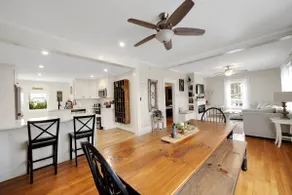 Main House - 3 Story 5 Bed 3 Bath Private Deck Courtyard Pet Friendly fee applies - Image 2