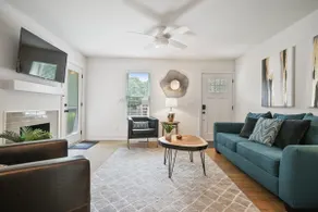 Big City Casa | Bright & Airy Near the Best Areas - Image 3