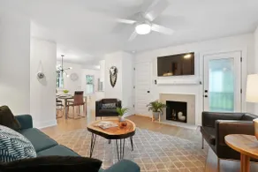 Big City Casa | Bright & Airy Near the Best Areas - Image 5