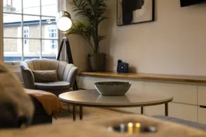 Kings Cross Award Winning 2 Bedroom House - Image 4